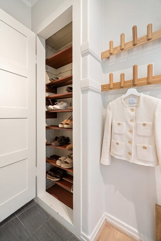 Simple Ways to Organize Your Entryway for a Clutter-Free Home